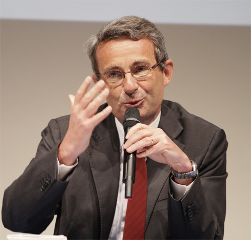 Petit-déjeuner avec Jean-Christophe FROMANTIN Petit-déjeuner avec Jean-Christophe FROMANTIN